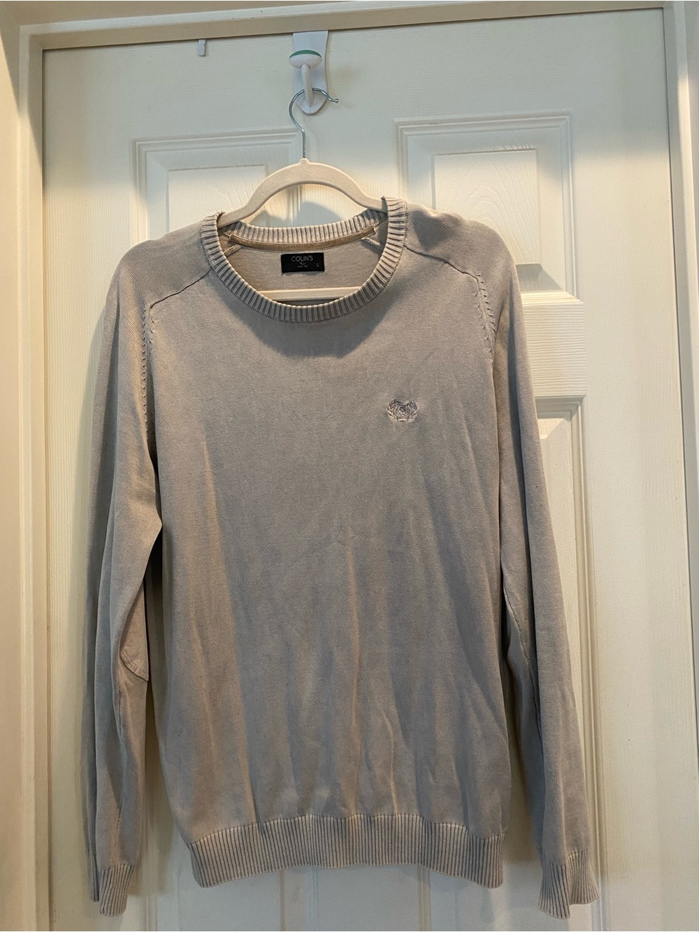 Classic Light Gray Crewneck Sweater with Subtle Logo